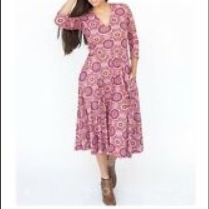 NWT Agnes and Dora essential Midi Dress aka Curie